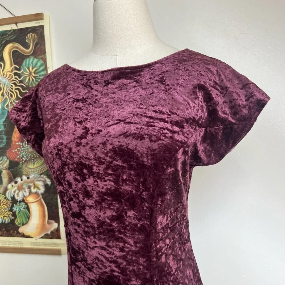90s All That Jazz Whimsigoth Purple Crushed Velvet Dress - Picture 5 of 10